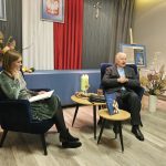 Ks. prof. Bartnicki i bibliotekarz prowadzący spotkanie autorskie