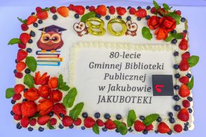 Tort na 80-lecie Biblioteki