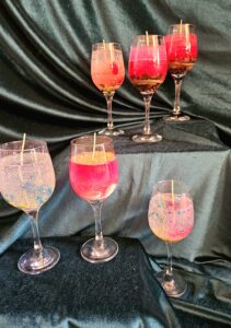 20260216_082434 Świece żelowe w kielichach.