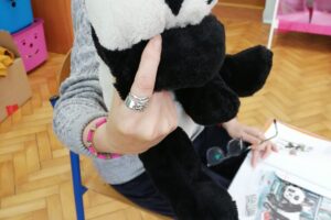 Maskotka misia pandy.